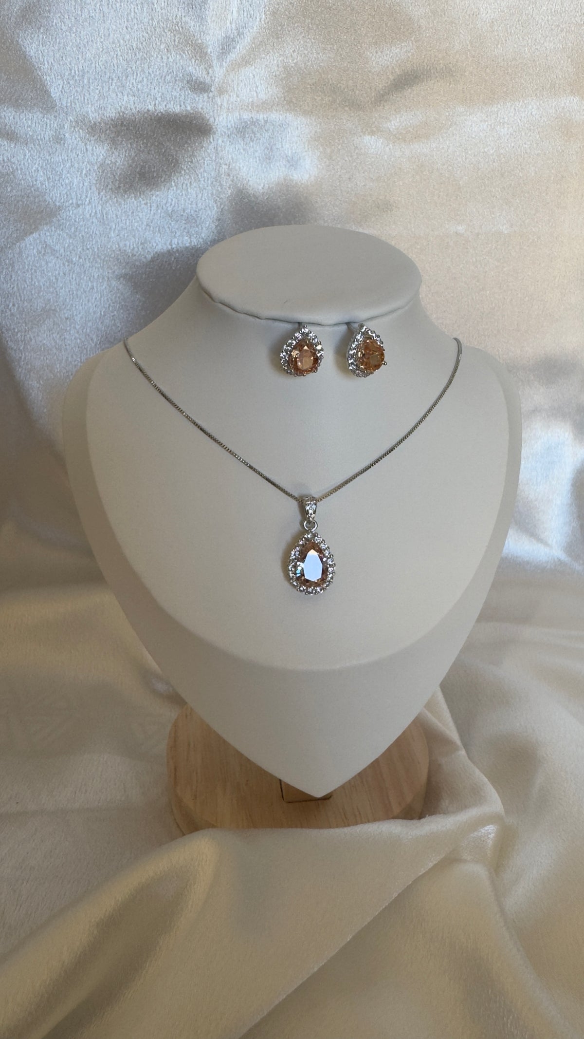 Conjunto Elegância Âmbar