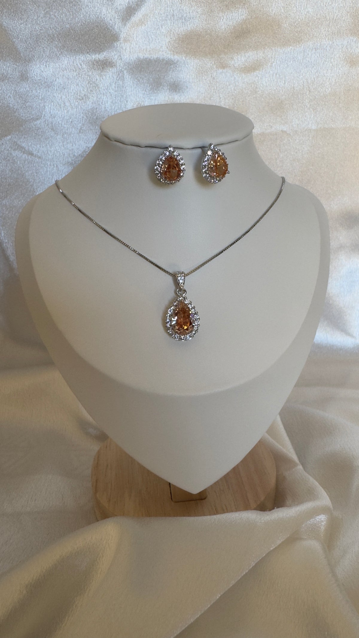 Conjunto Elegância Âmbar