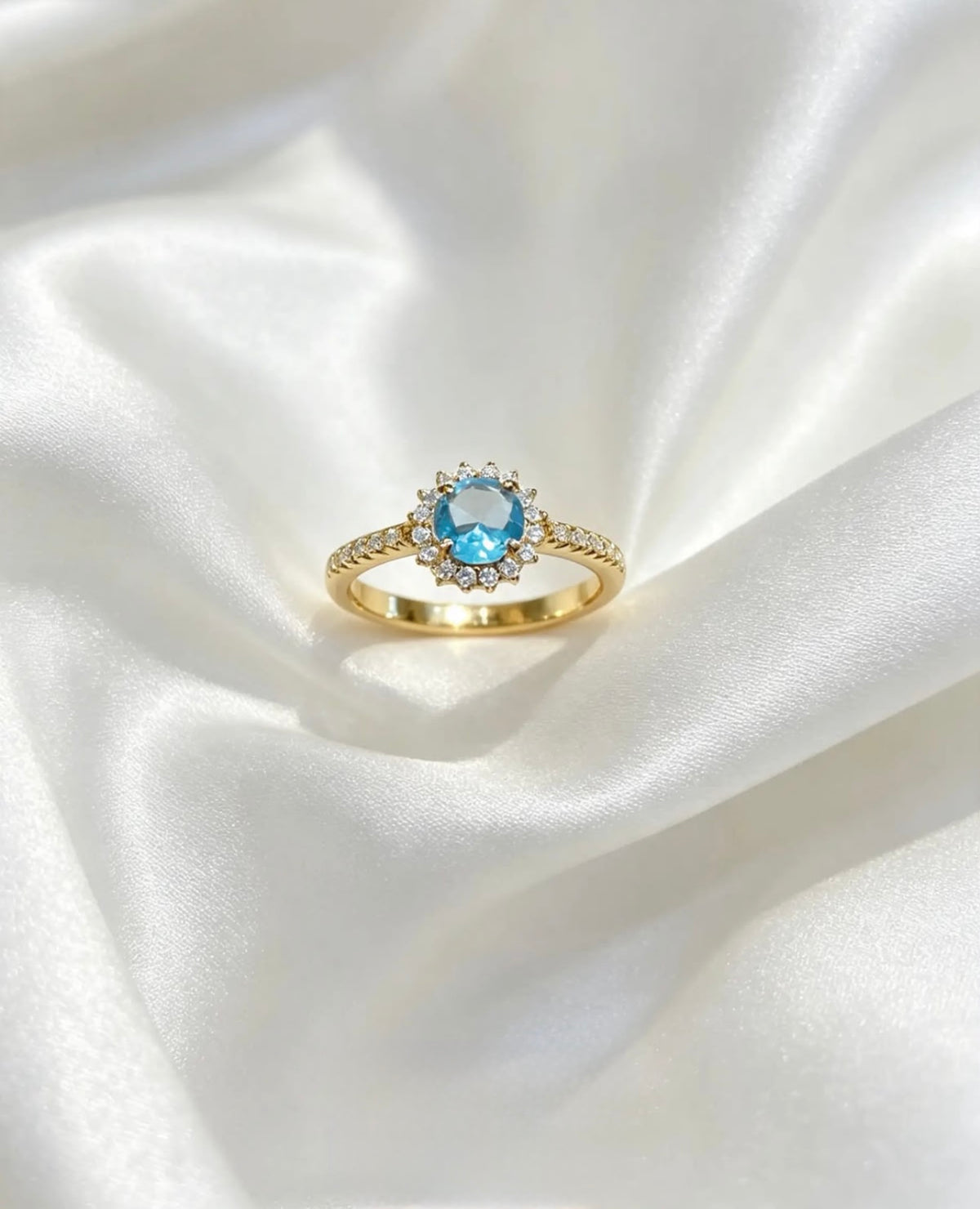 Anel Cravejado azul