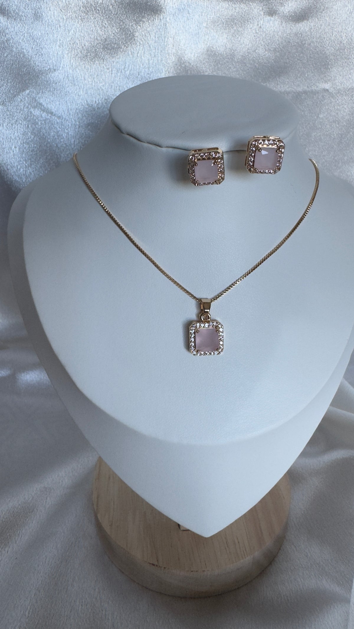 Conjunto Elegância Rosa Leitoso
