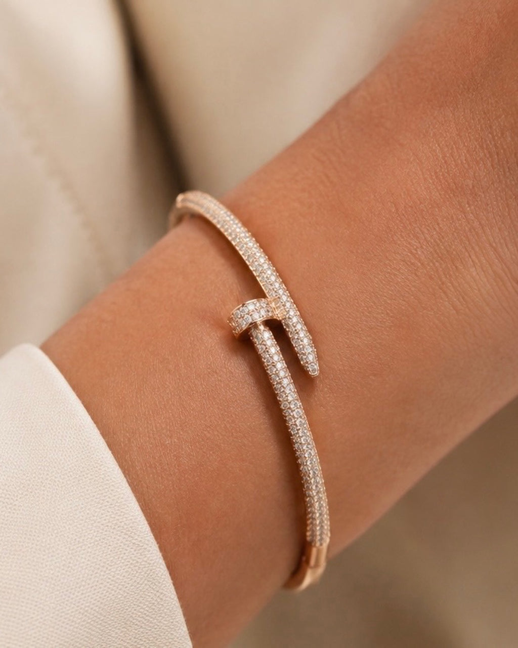 Bracelete Prego Cravejado